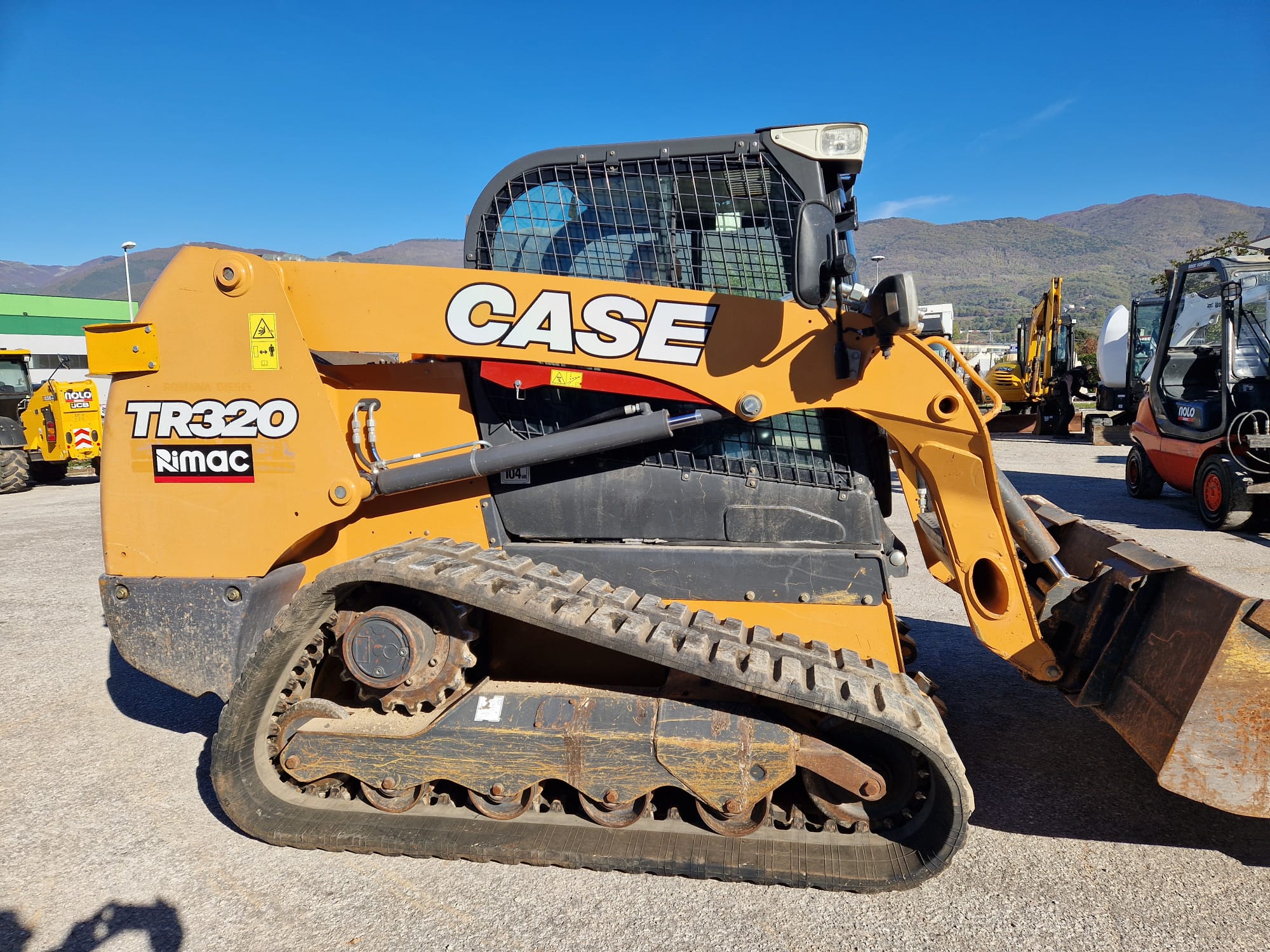 MINIPALA CINGOLATA CASE TR320