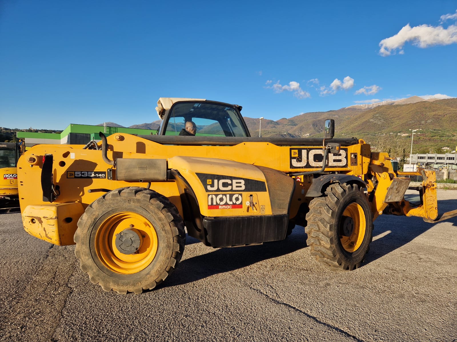 Sollevatore jcb 535-140